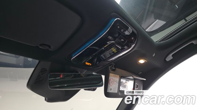 Mercedes-Benz E-Class 2025 — photo 34