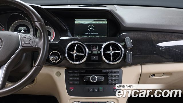 Mercedes-Benz GLK-Class 2013 — photo 12