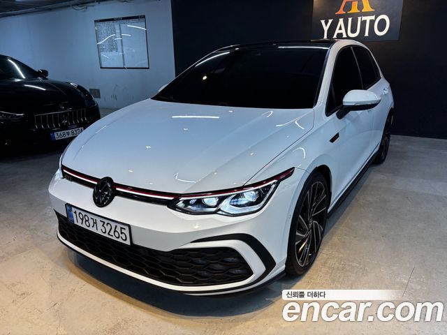 Volkswagen Golf 2024 — photo 1