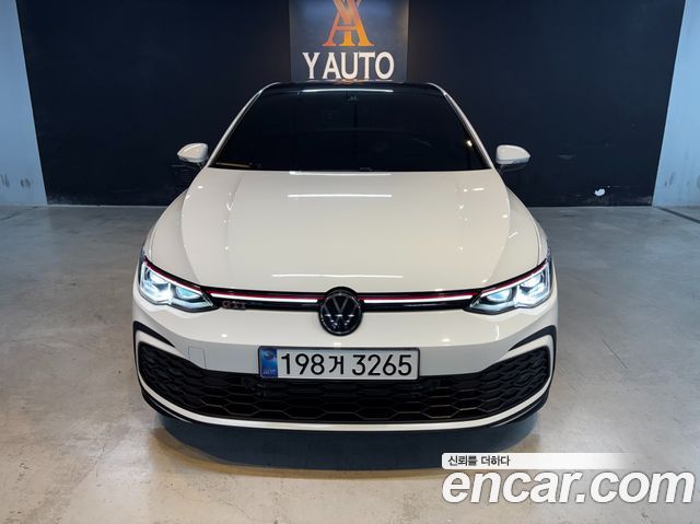 Volkswagen Golf 2024 — photo 3