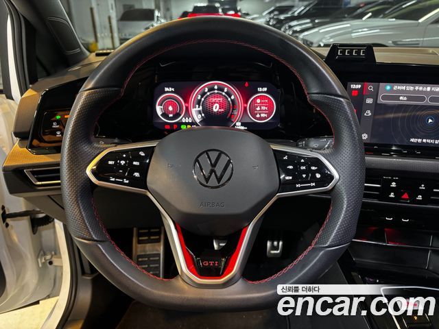 Volkswagen Golf 2024 — photo 6