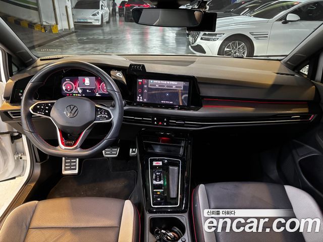Volkswagen Golf 2024 — photo 7