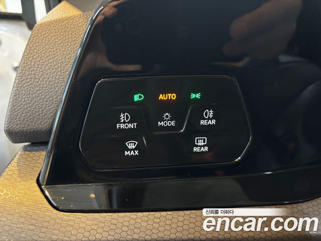 Volkswagen Golf 2024 — photo 11