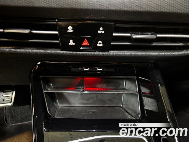 Volkswagen Golf 2024 — photo 13