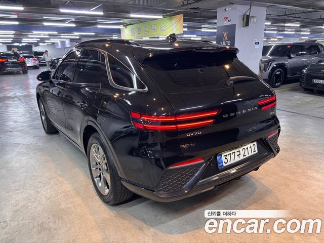 Genesis GV70 2021 — photo 2