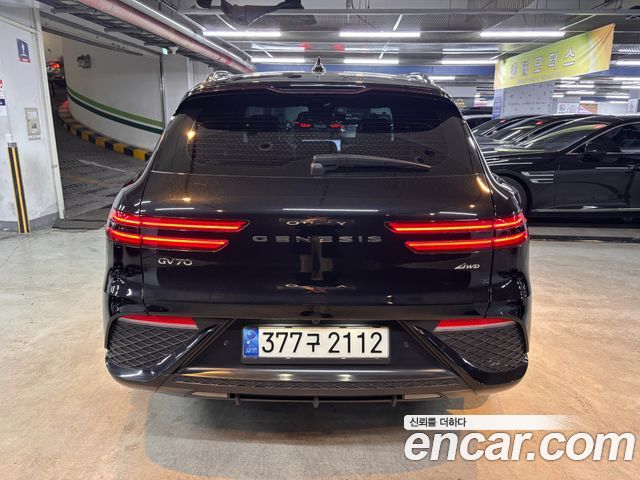 Genesis GV70 2021 — photo 4