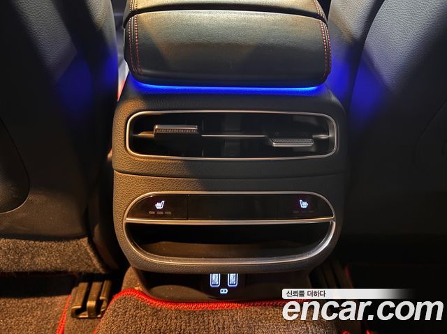 Genesis GV70 2021 — photo 18