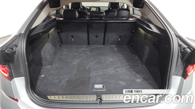 BMW Gran Turismo 2018 — photo 18