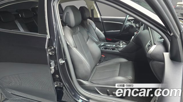 Genesis G70 2022 — photo 12