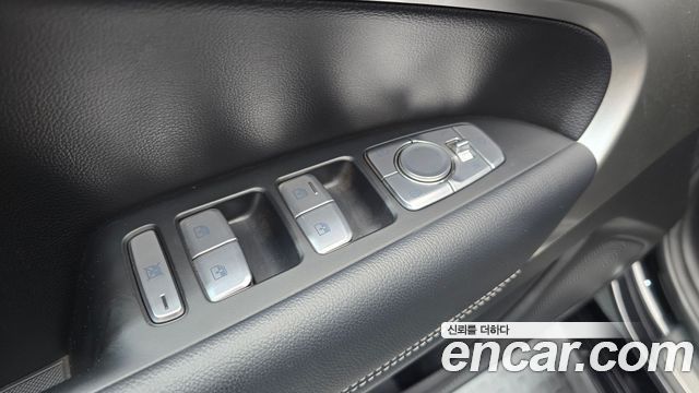 Genesis G70 2022 — photo 14