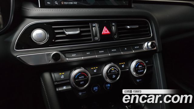 Genesis G70 2022 — photo 18