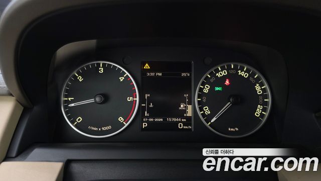 Land Rover Discovery 2015 — photo 8