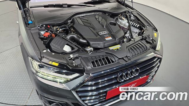 Audi A8 2020 — photo 6