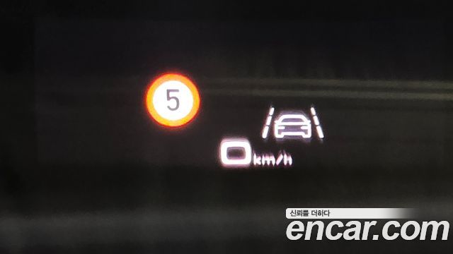 Audi A8 2020 — photo 19
