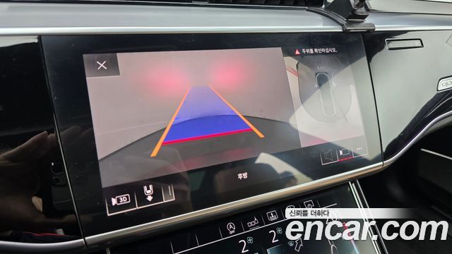 Audi A8 2020 — photo 21