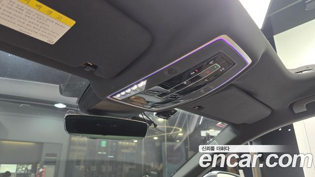 Audi A8 2020 — photo 26