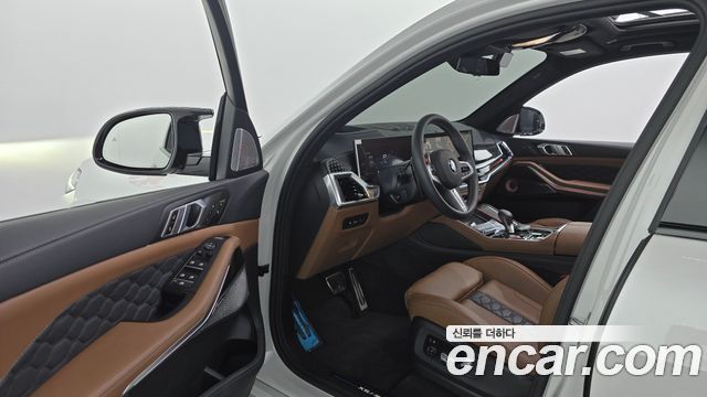 BMW X5M 2025 — photo 13