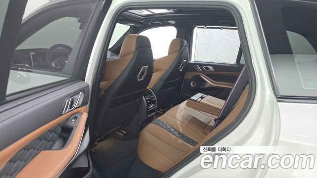 BMW X5M 2025 — photo 18