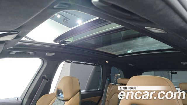 BMW X5M 2025 — photo 23