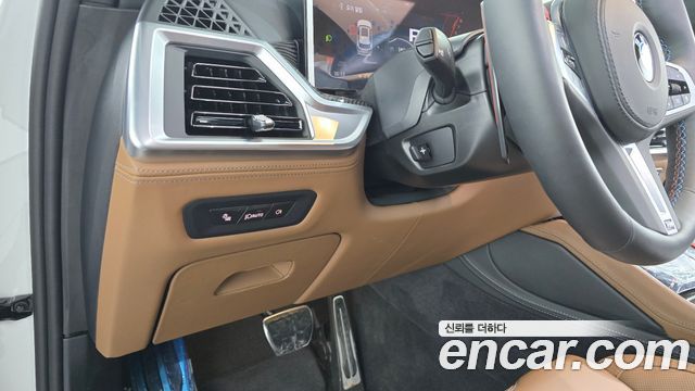 BMW X5M 2025 — photo 27