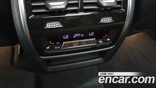 BMW X5M 2025 — photo 30