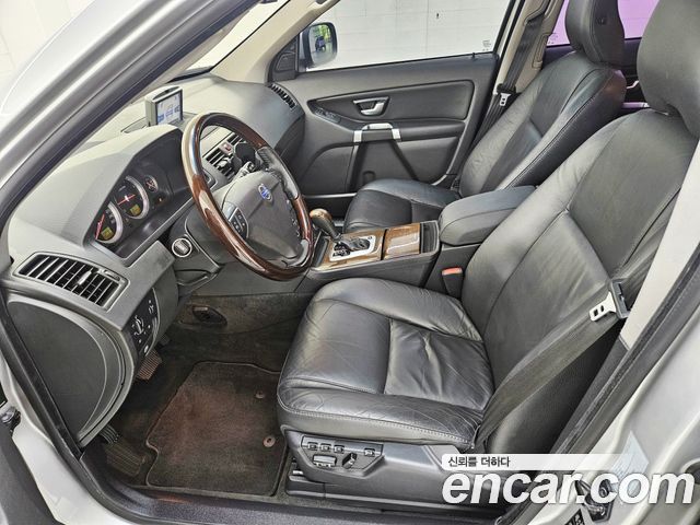 Volvo XC90 2011 — photo 12