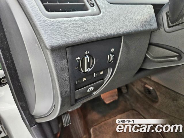 Volvo XC90 2011 — photo 14