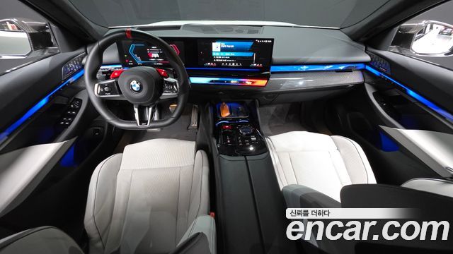 BMW M5 2025 — photo 10