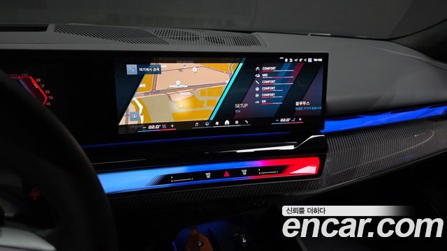 BMW M5 2025 — photo 20