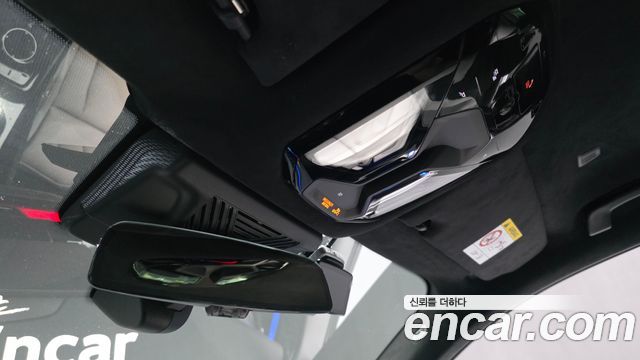 BMW M5 2025 — photo 31