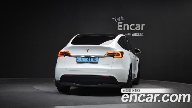 Tesla Model Y 2021 — photo 4