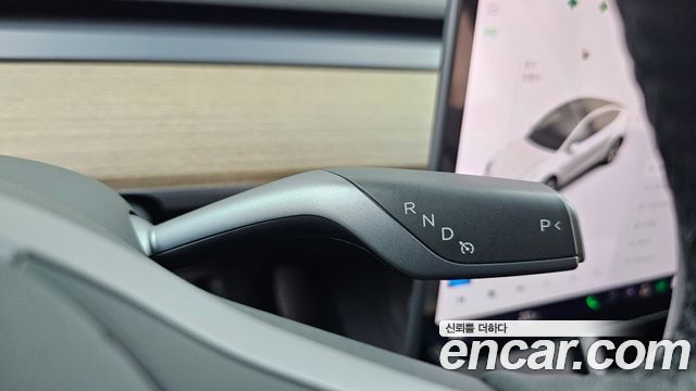 Tesla Model Y 2021 — photo 12