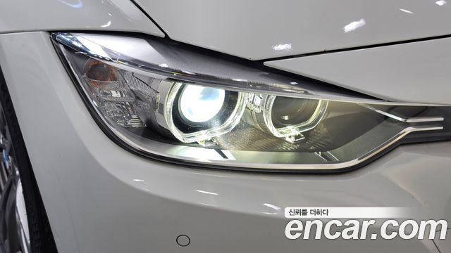 BMW 3-Series 2015 — photo 8