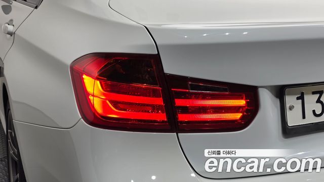 BMW 3-Series 2015 — photo 9