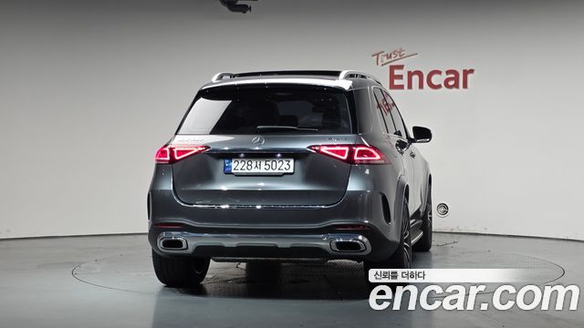 Mercedes-Benz GLE-Class 2023 — photo 4