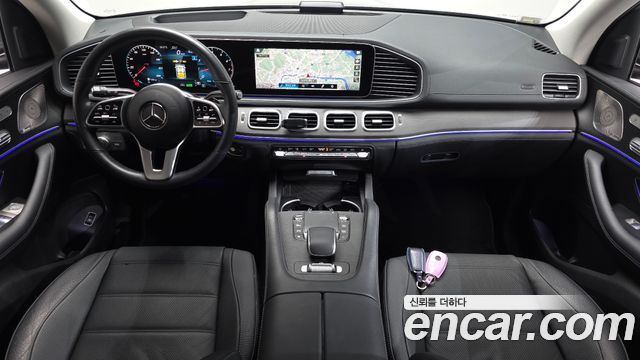 Mercedes-Benz GLE-Class 2023 — photo 10
