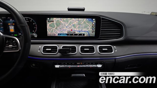 Mercedes-Benz GLE-Class 2023 — photo 19