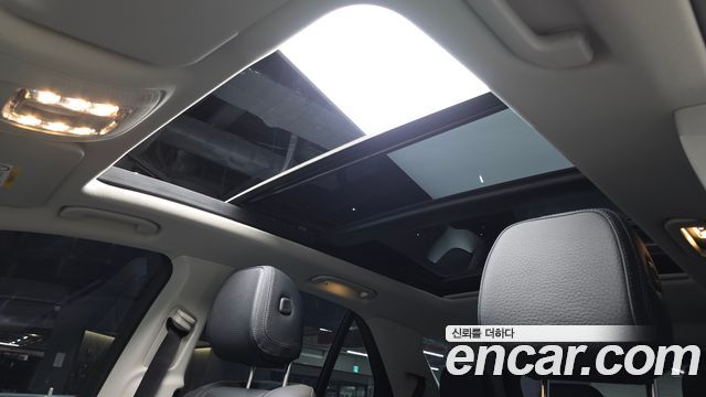 Mercedes-Benz GLE-Class 2023 — photo 21