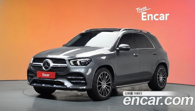 Mercedes-Benz GLE-Class 2023 — photo 1