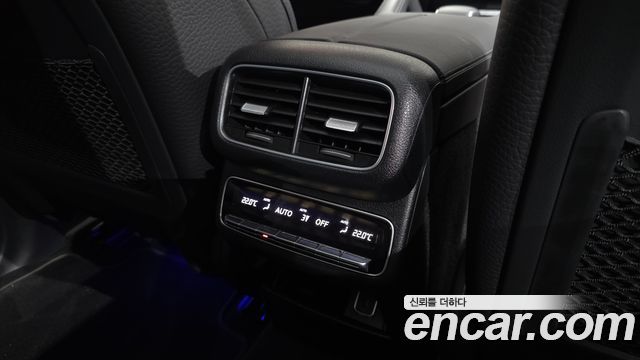 Mercedes-Benz GLE-Class 2023 — photo 31
