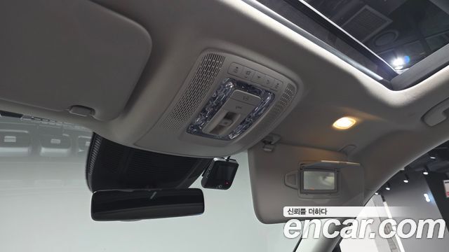 Mercedes-Benz GLE-Class 2023 — photo 32