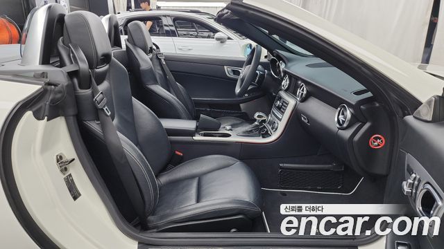Mercedes-Benz SLK-Class 2012 — photo 11