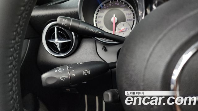 Mercedes-Benz SLK-Class 2012 — photo 18