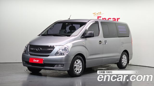 Hyundai Starex 2013 — photo 1