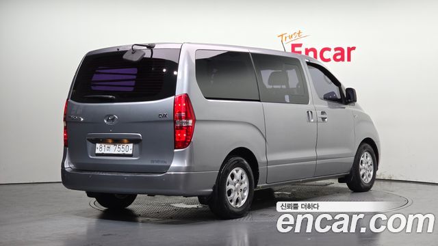 Hyundai Starex 2013 — photo 2