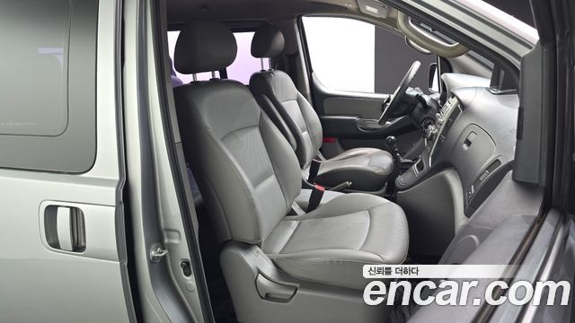 Hyundai Starex 2013 — photo 12