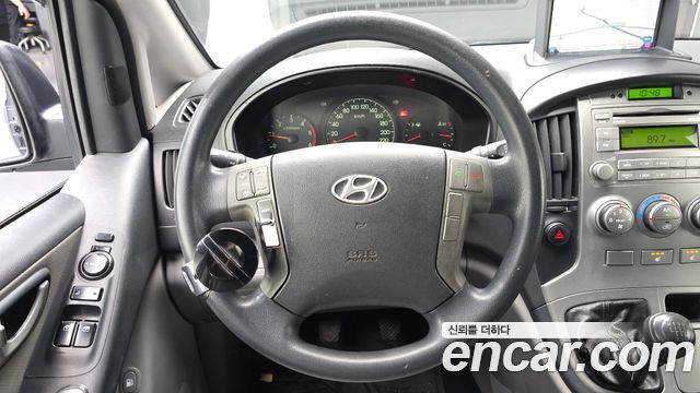 Hyundai Starex 2013 — photo 13