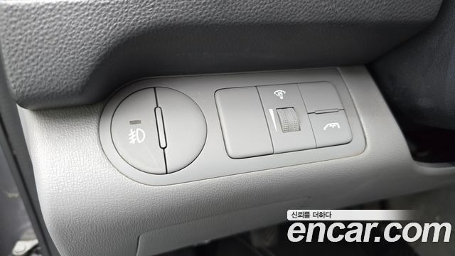 Hyundai Starex 2013 — photo 15