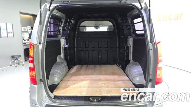 Hyundai Starex 2013 — photo 18