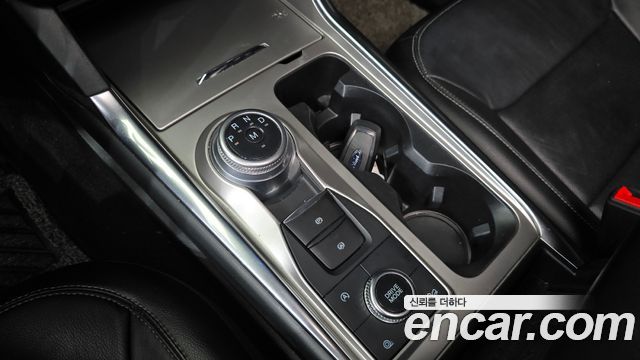 Ford Explorer 2020 — photo 9